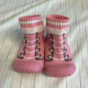 Baby  First Walking Non Skid Slipper Socks - Size 6/18 months